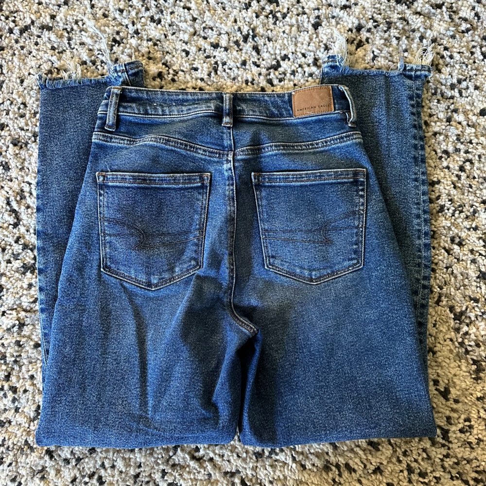 AE highest rise mom jean - Picture 2 of 5